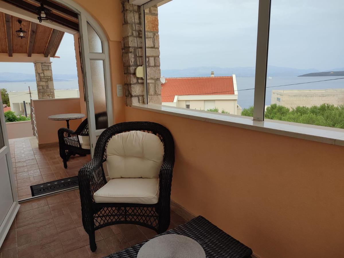 Apartment Sandrica Stomorska Esterno foto